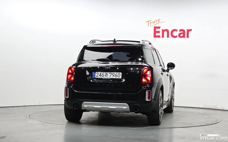 MINI Cooper S Countryman ALL4 2023 — миниатюра 4