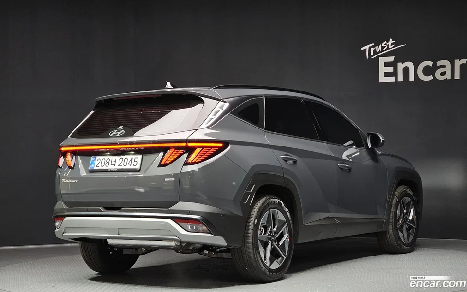 Hyundai Tucson NX4 1.6 4WD 2025 — миниатюра 2