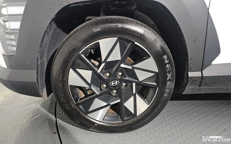 Hyundai Kona 1.6 2WD 2024 — миниатюра 5