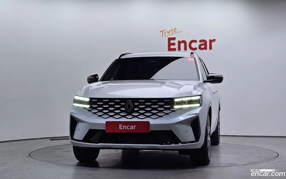 Renault Samsung Grand Koleos 1.5 E-TECH 2WD 2025 — миниатюра 3