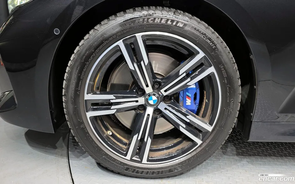 BMW 3 Series 320i M 2022 — миниатюра 5