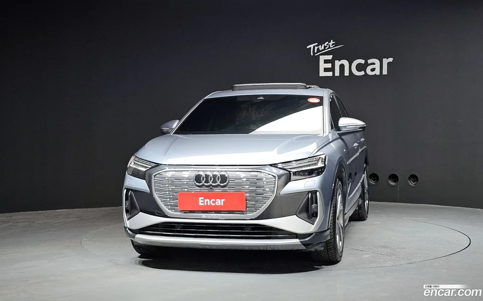 Audi Q4 e-tron 40 2022 — миниатюра 3