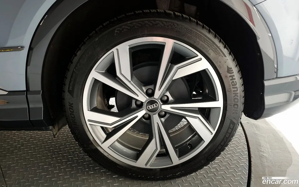 Audi Q4 e-tron 40 2022 — миниатюра 5