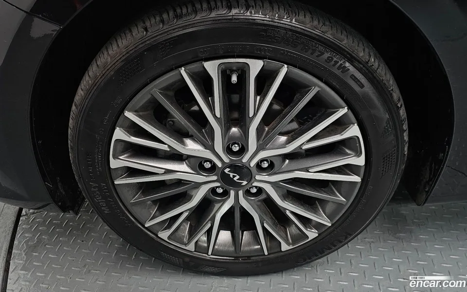 Kia K3 1.6 2024 — миниатюра 5
