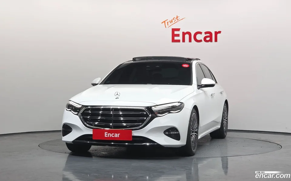 Mercedes-Benz E-Class E450 4MATIC 2024 — миниатюра 3