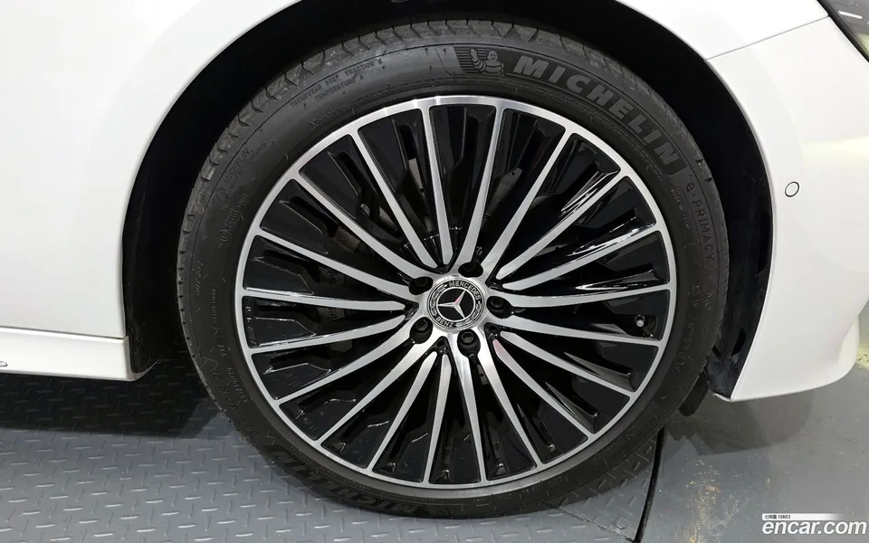 Mercedes-Benz E-Class E450 4MATIC 2024 — миниатюра 5