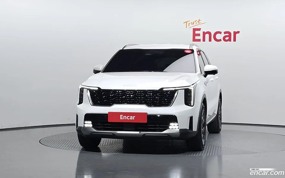 Kia Sorento HEV 1.6 2WD 2023 — миниатюра 3