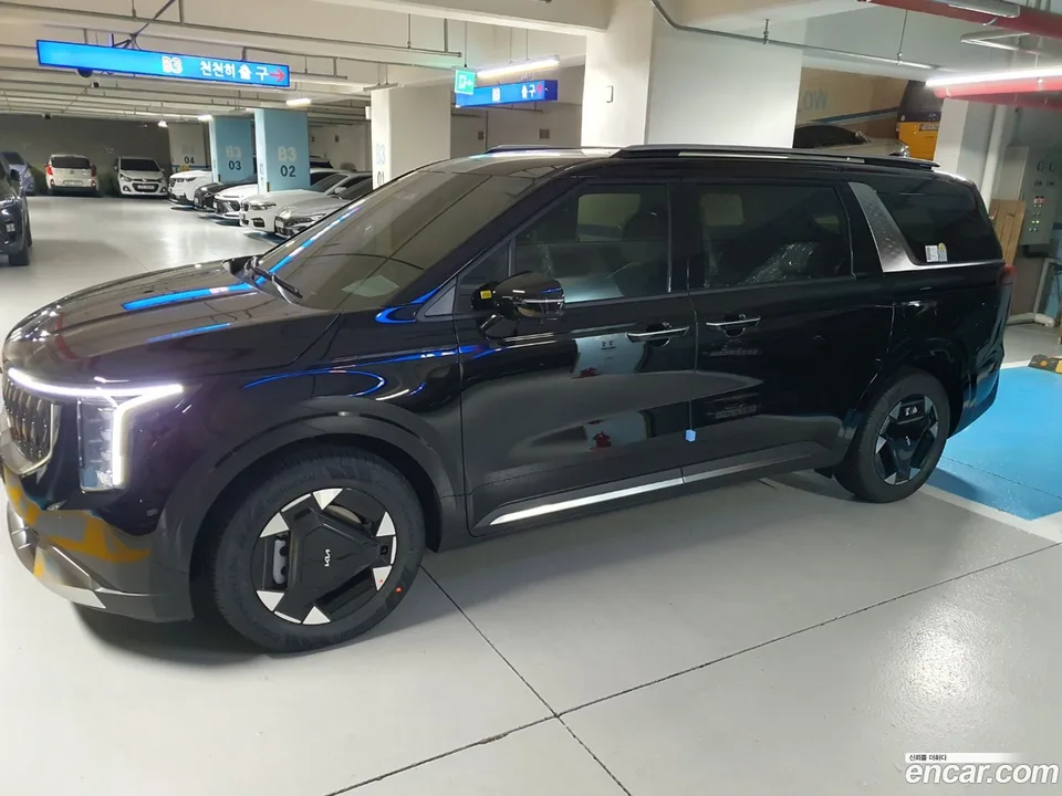 Kia Carnival HEV 9 2026 — миниатюра 2