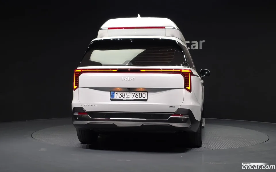 Kia Carnival HEV 9 2024 — миниатюра 4