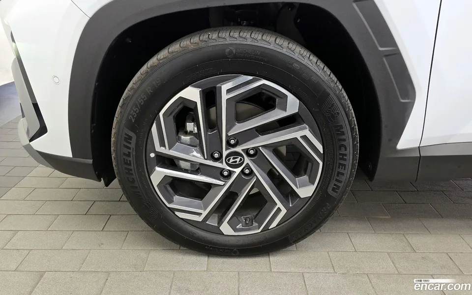Hyundai Tucson Hybrid NX4 HEV 1.6 2WD 2024 — миниатюра 5