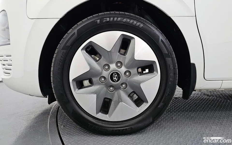 Hyundai Staria 4WD 9 2023 — миниатюра 5