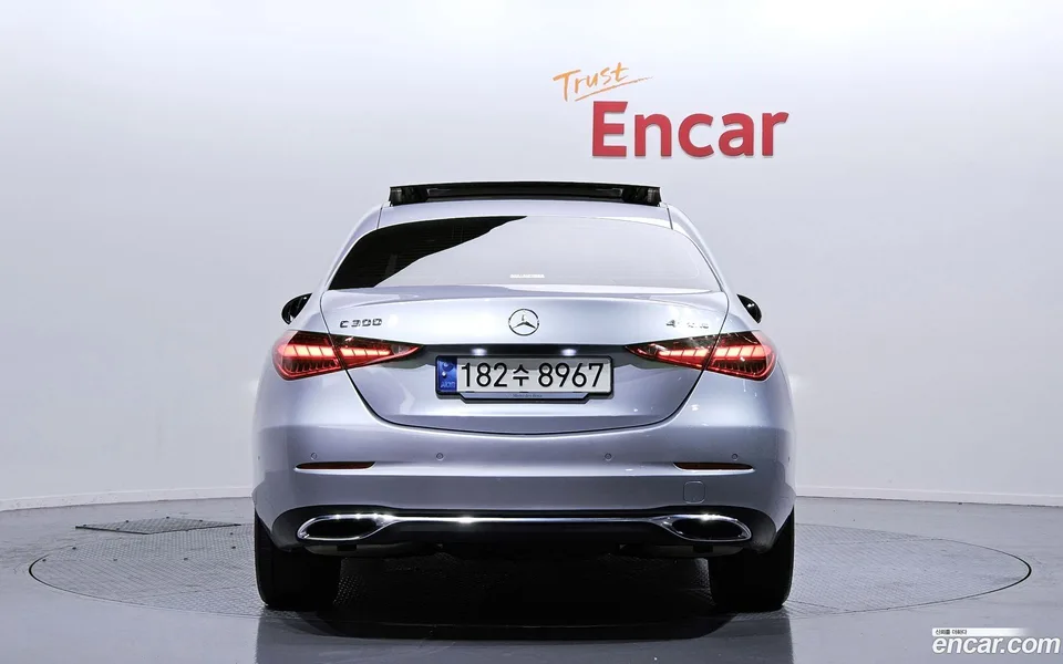 Mercedes-Benz C-Class C300 4MATIC 2023 — миниатюра 4