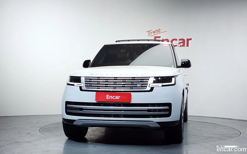 Land Rover Range Rover P550E AB 2025 — миниатюра 3