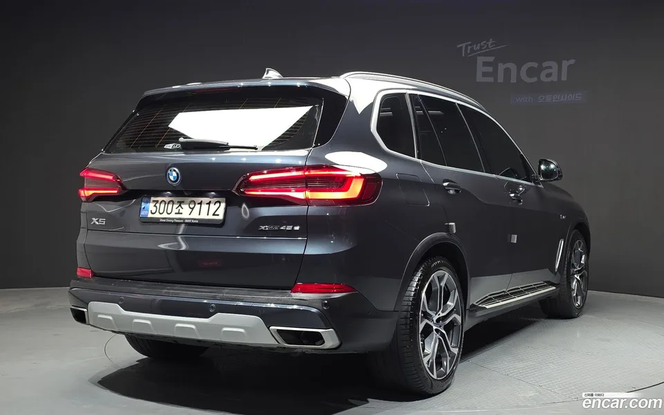 BMW X5 xDrive 45e xLine 2022 — миниатюра 2