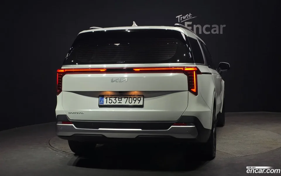 Kia Carnival 9 2025 — миниатюра 4