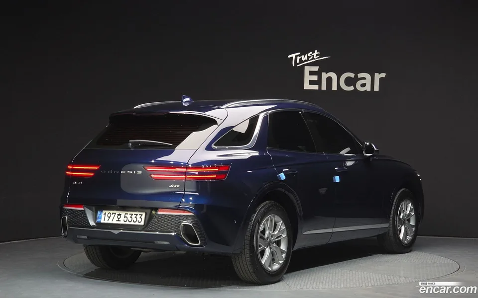 Genesis GV70 2.5T AWD 2022 — миниатюра 2