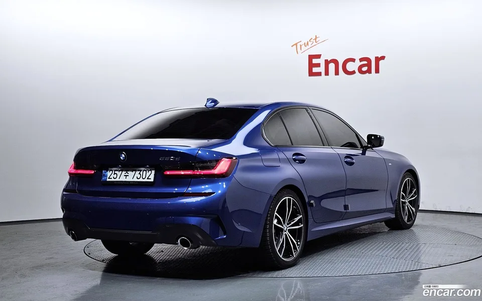 BMW 3 Series 320d M 2022 — миниатюра 2