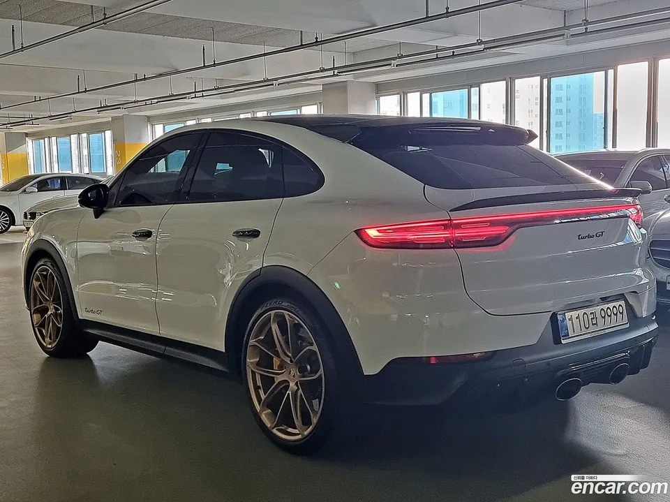 Porsche Cayenne 4.0 GT 2023 — миниатюра 2