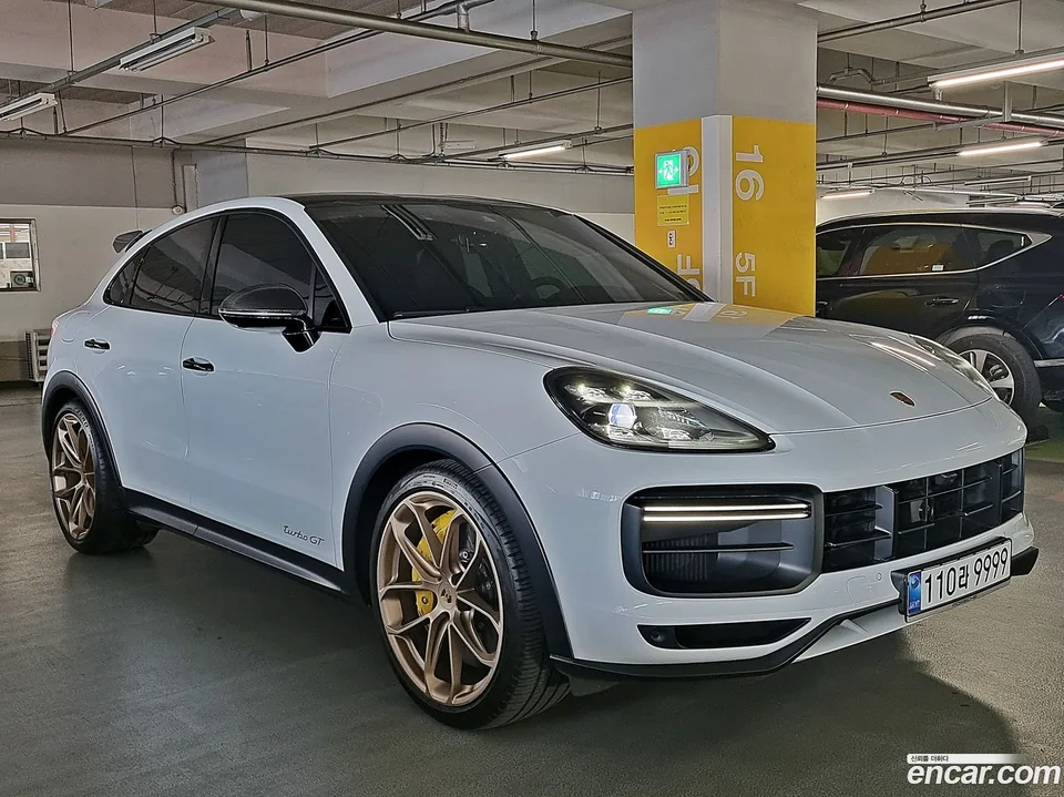 Porsche Cayenne 4.0 GT 2023 — миниатюра 3