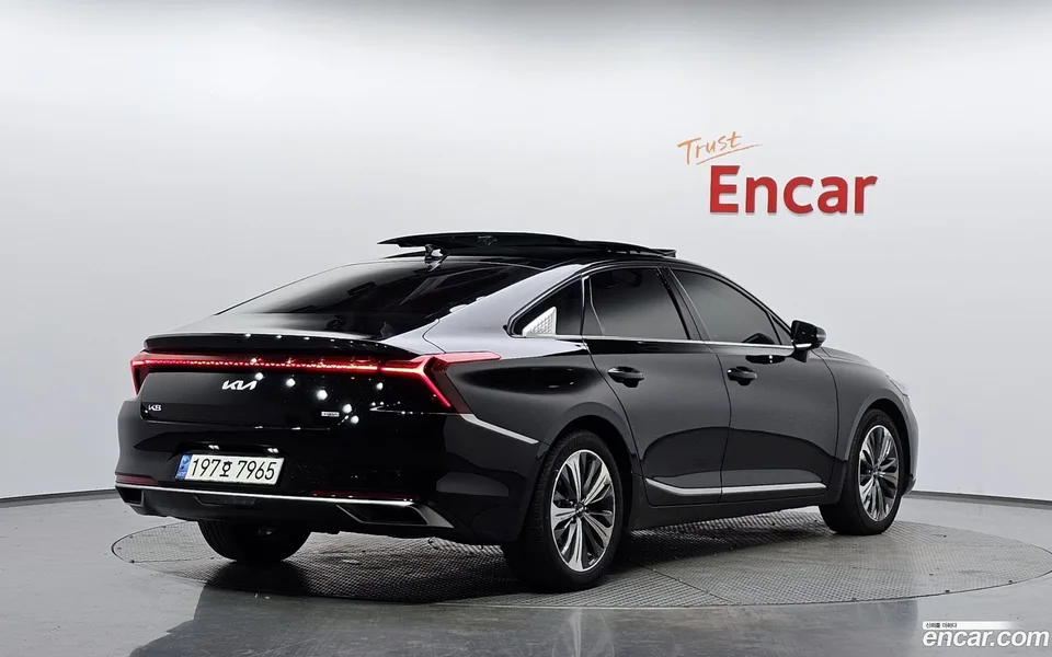 Kia K8 Hybrid 2022 — миниатюра 2
