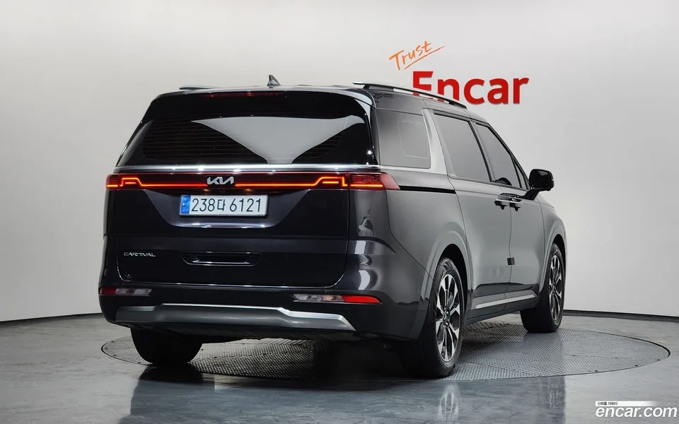 Kia Carnival 9 2022 — миниатюра 2