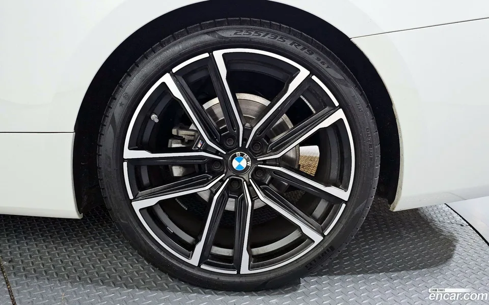 BMW 4 Series 420i M 2023 — миниатюра 5