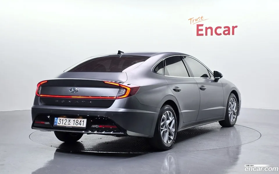 Hyundai Sonata 2.0 2023 — миниатюра 2