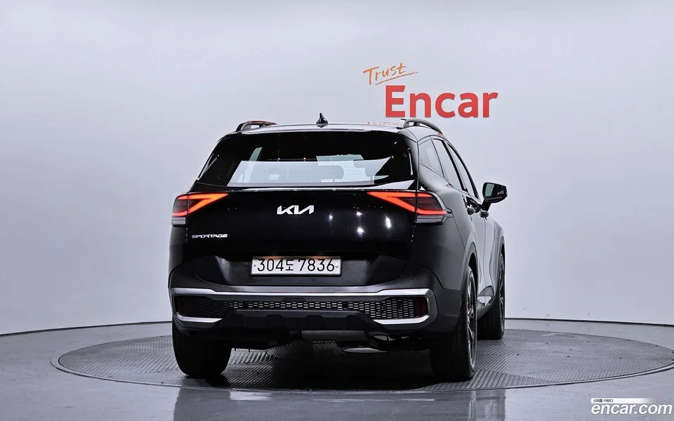 Kia Sportage 2.0 2WD 2023 — миниатюра 4