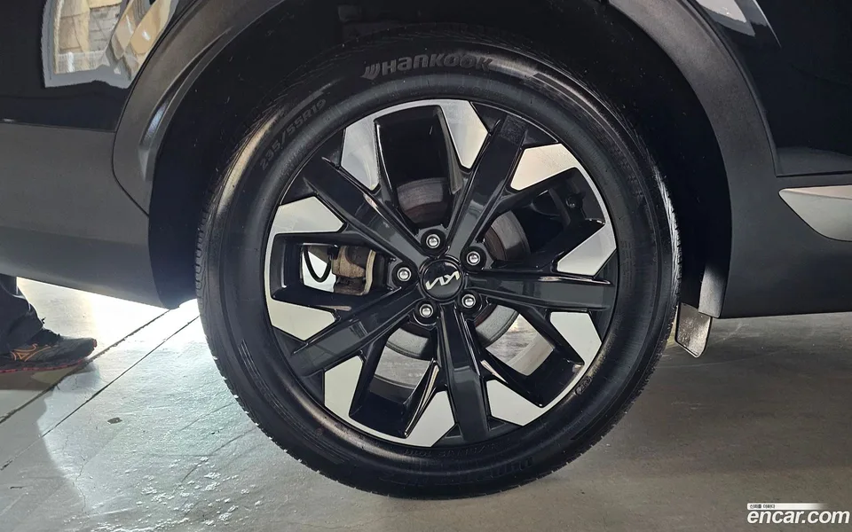 Kia Sportage 2.0 2WD 2023 — миниатюра 5