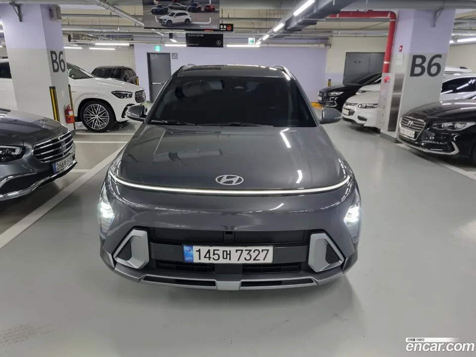 Hyundai Kona Hybrid 2023 — фото 1, купить с доставкой в Москву