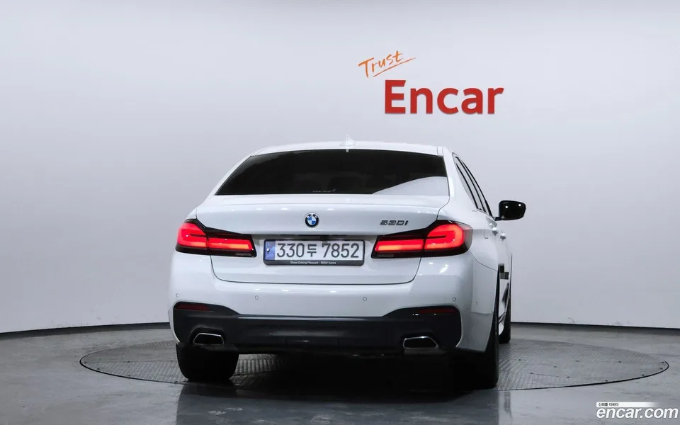 BMW 5 Series 530i M 2023 — миниатюра 4