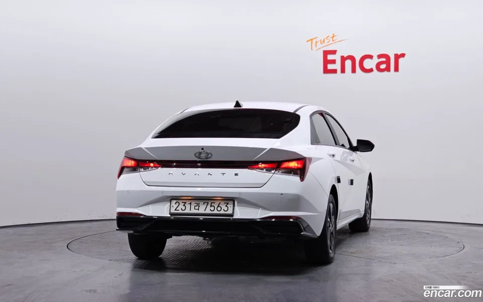 Hyundai Avante 1.6 2023 — миниатюра 4