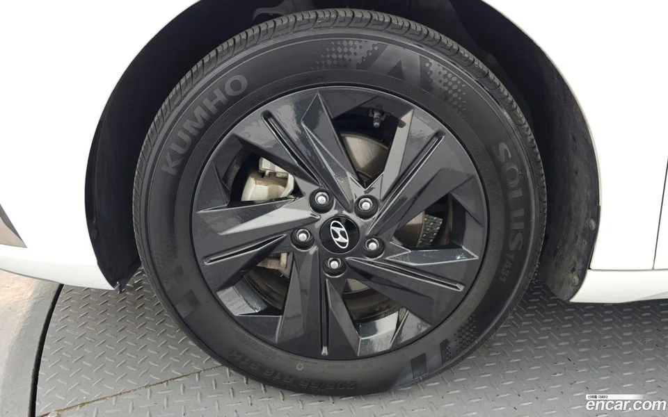 Hyundai Avante 1.6 2023 — миниатюра 5