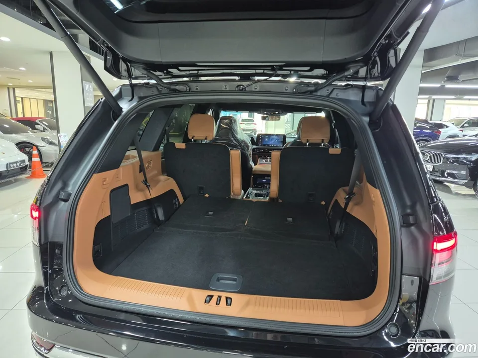 Lincoln Aviator 3.0 AWD 2025 — миниатюра 5