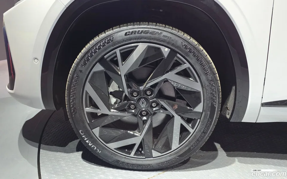 Renault Samsung Grand Koleos 1.5 E-TECH 2WD 2024 — миниатюра 5