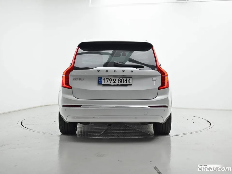 Volvo XC90 T8 2024 — миниатюра 4