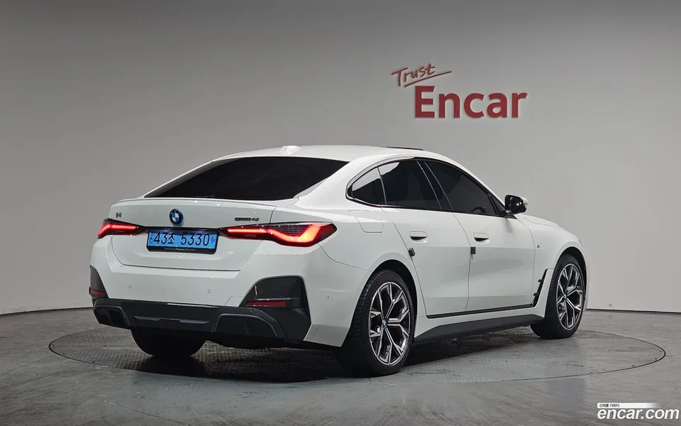 BMW i4 eDrive40 M 2024 — миниатюра 2