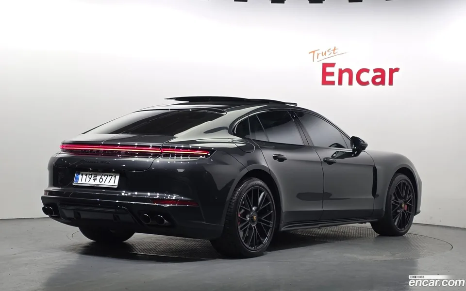 Porsche Panamera (976) 4.0 GTS 2025 — миниатюра 2