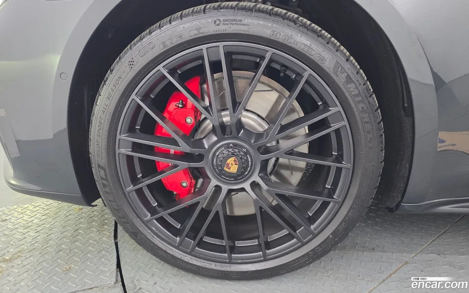 Porsche Panamera (976) 4.0 GTS 2025 — миниатюра 5