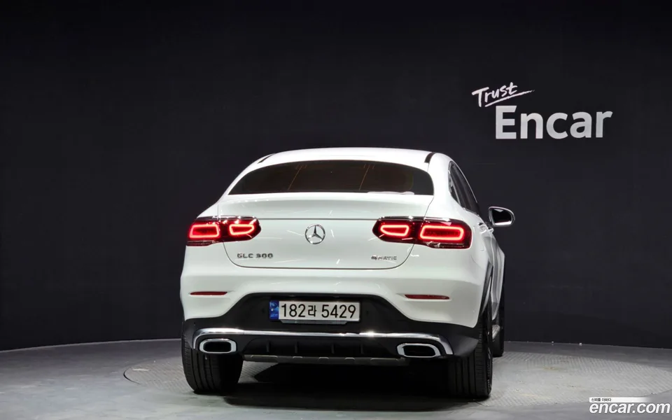 Mercedes-Benz GLC-Class GLC300 4MATIC 2023 — миниатюра 4