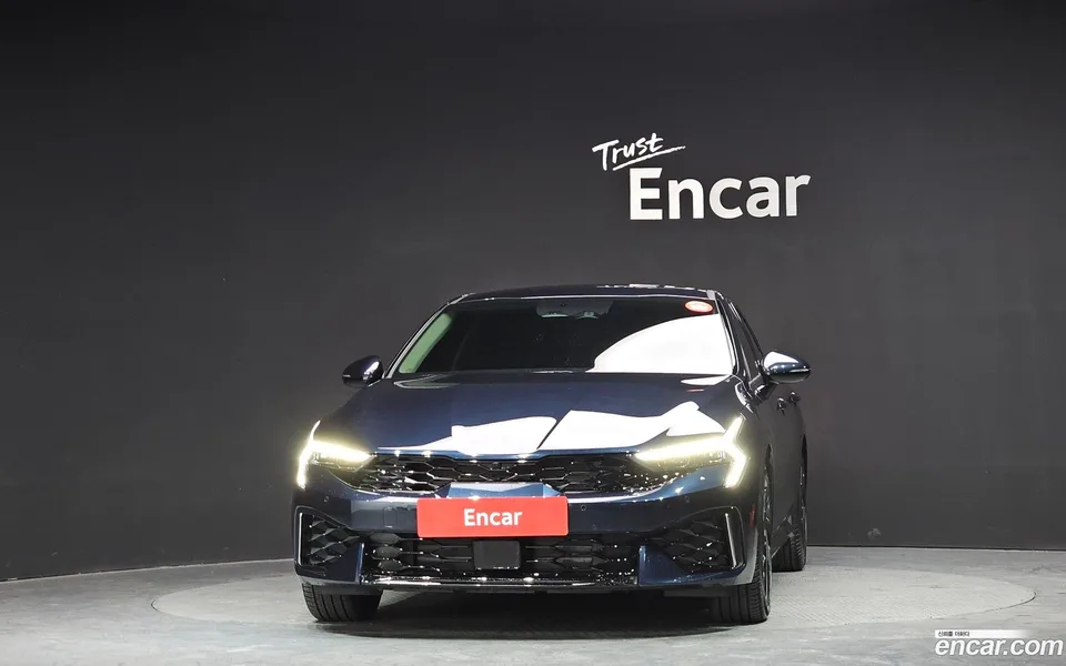 Kia K5 Hybrid 2025 — миниатюра 3