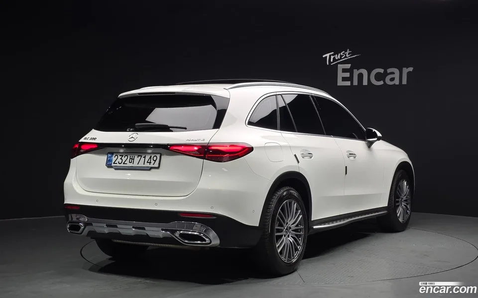Mercedes-Benz GLC-Class GLC300 4MATIC 2025 — миниатюра 2