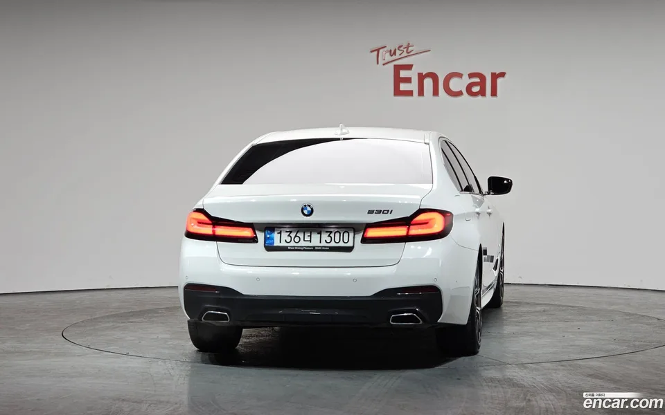 BMW 5 Series 530i M 2022 — миниатюра 4