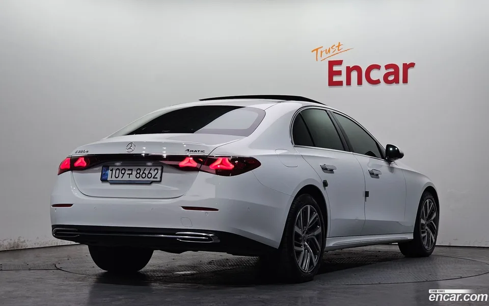 Mercedes-Benz E-Class E220d 4MATIC 2024 — миниатюра 2