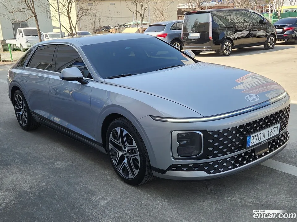 Hyundai Grandeur 2.5 2WD 2023 — миниатюра 2