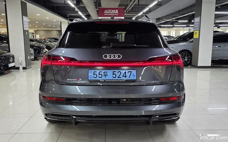 Audi e-tron S 2022 — миниатюра 4