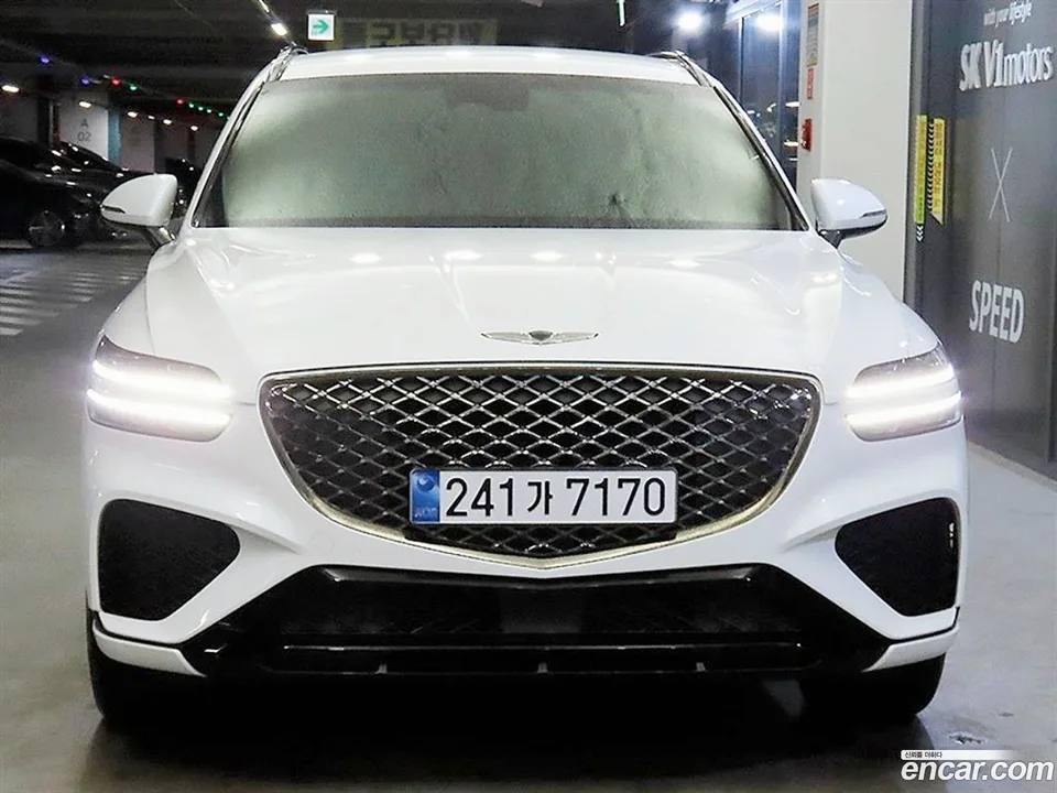Genesis GV70 2.5T 2WD 2022 — миниатюра 2