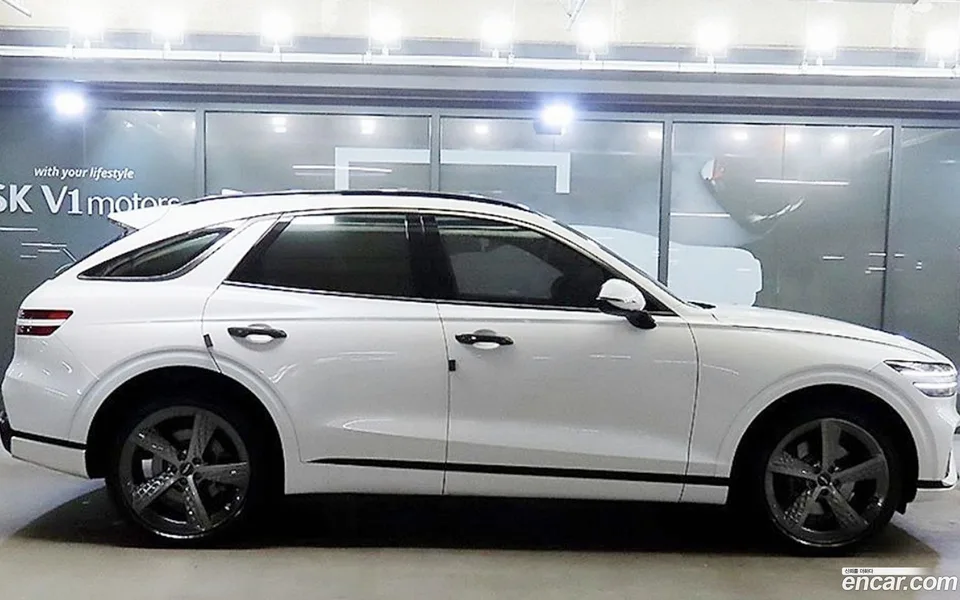 Genesis GV70 2.5T 2WD 2022 — миниатюра 3