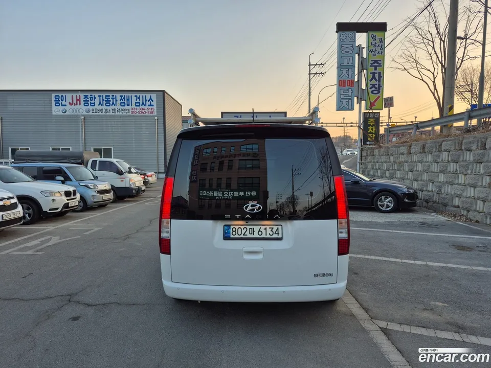 Hyundai Staria 5 2022 — миниатюра 4