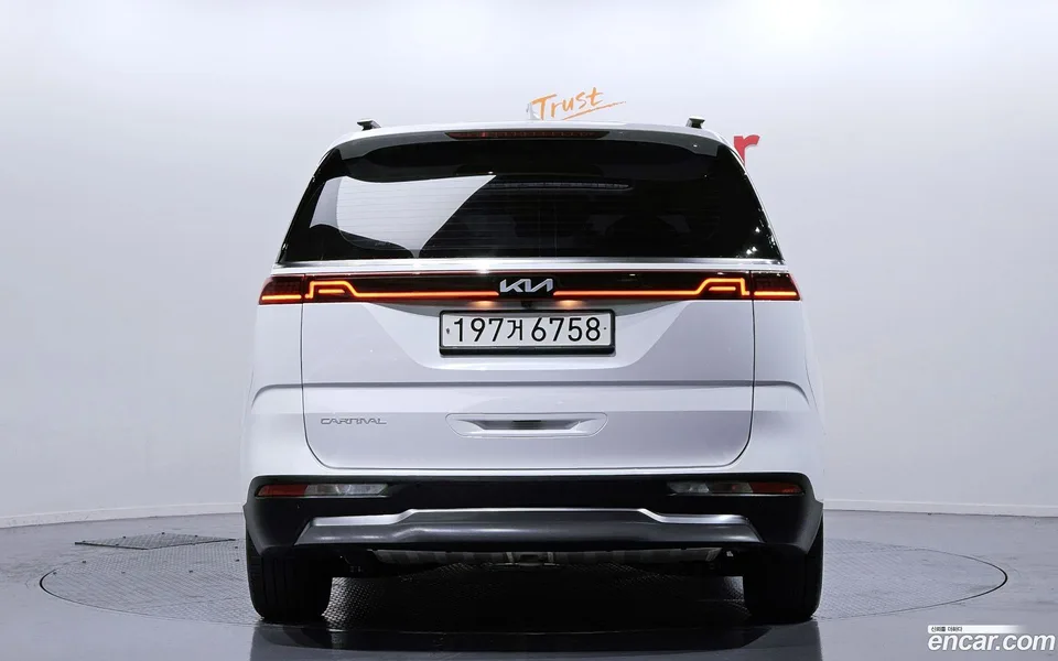 Kia Carnival 9 2023 — миниатюра 4
